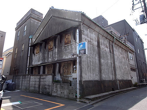 金子海苔店倉庫