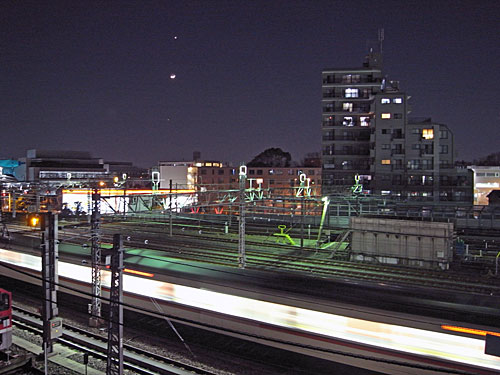 交通局車両基地の夜景