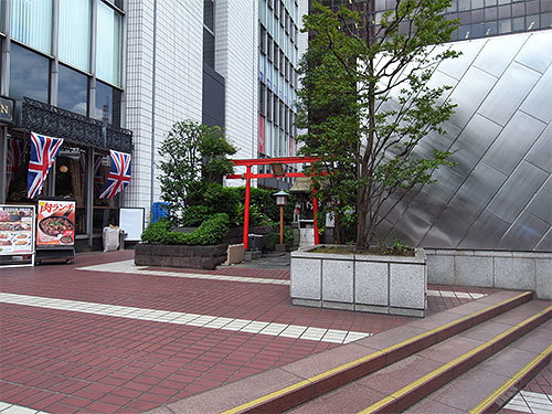 有楽稲荷神社