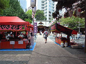 渋谷金王八幡宮境内