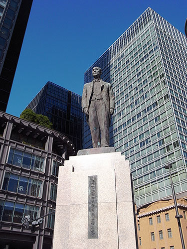 井上勝像