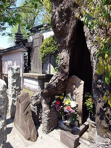 大けやき内の庚申塔(太子堂)