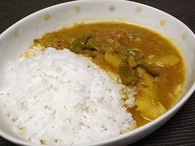 ジャガイモとシシトウのカレー